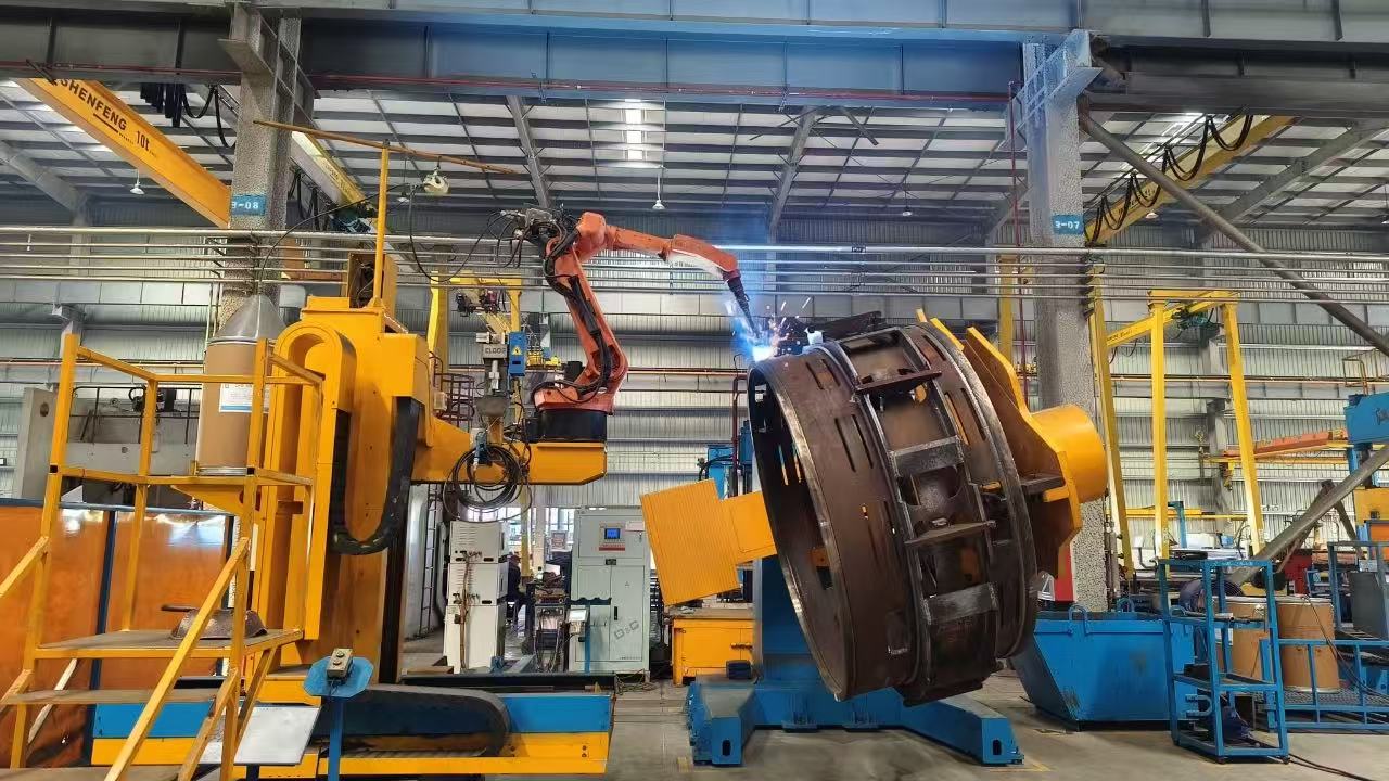 robotic welding with real-time seam tracking on thick steel